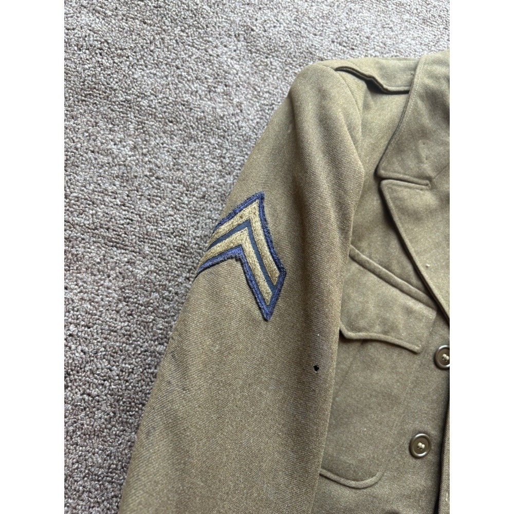 VTG WWII US Army M-1944 Wool Field Ike Jacket⭐️Corporal Chevrons 1940s Cropped⭐️ - Picture 6 of 16